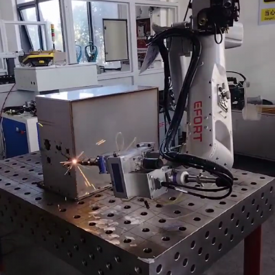 3000W Robot Laser Welding Machine